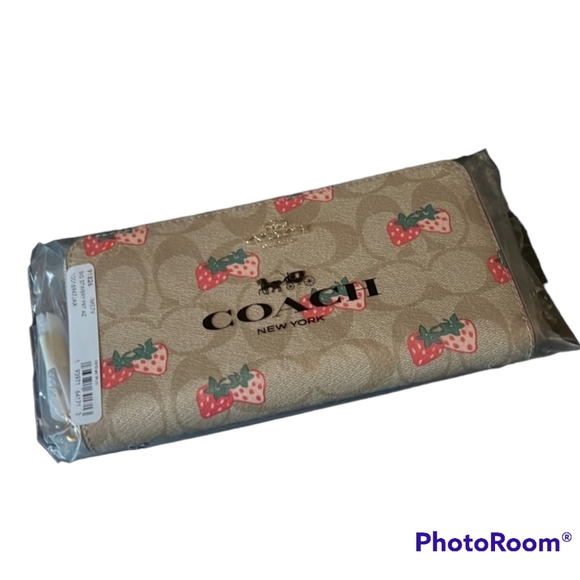 Coach Wallet - Picture 4 of 8